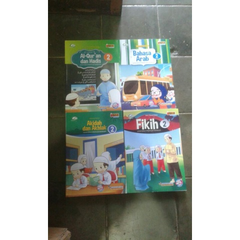 

Aqila MI kelas 2 Akidah Akhlak, Qurdis, Fikih, B. Arab