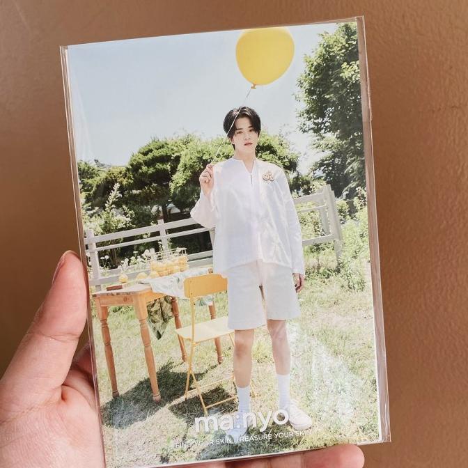

TREASURE x Manyo Factory Postcard