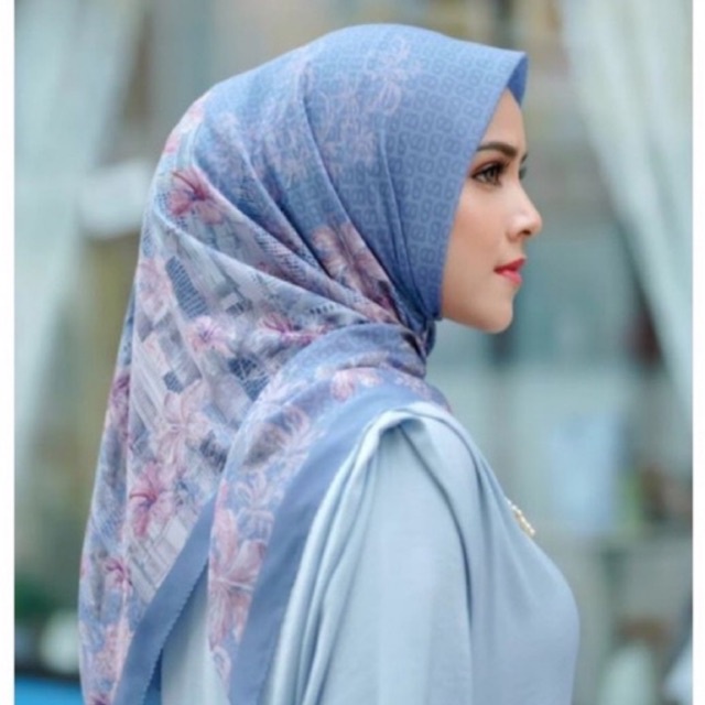 Buttonscarves malaya series Sky New