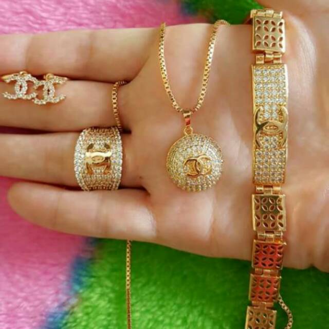 Set chanel bulat lapis emas 22k