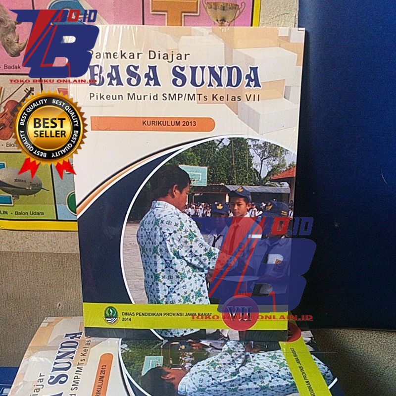 

Buku BASA SUNDA Pamekar diajar SMP MTs Kelas 7