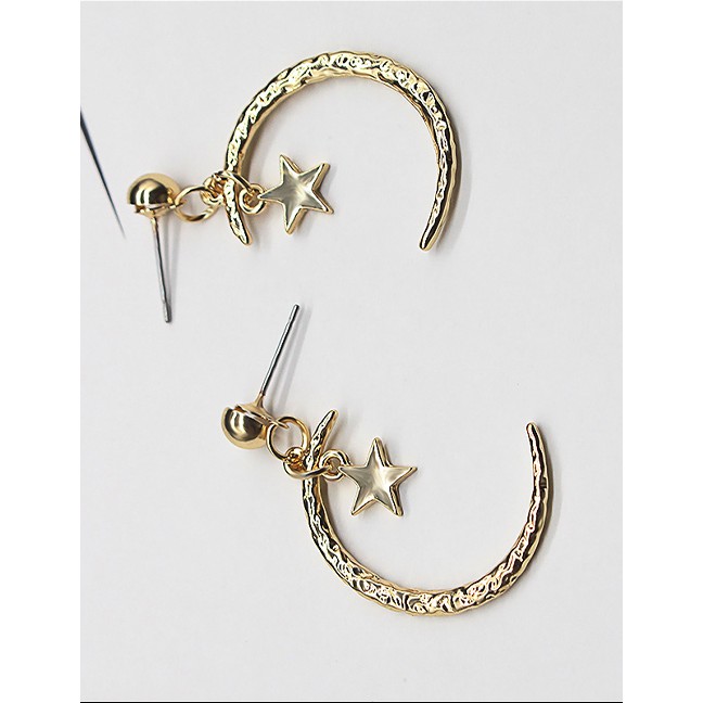 LRC Anting Tusuk Fashion Gold Gold-plated Earrings D07685