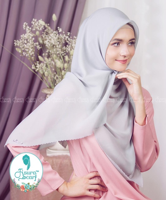 FISURA | Hijab Segi Empat BELLA ITALY (Varian II)