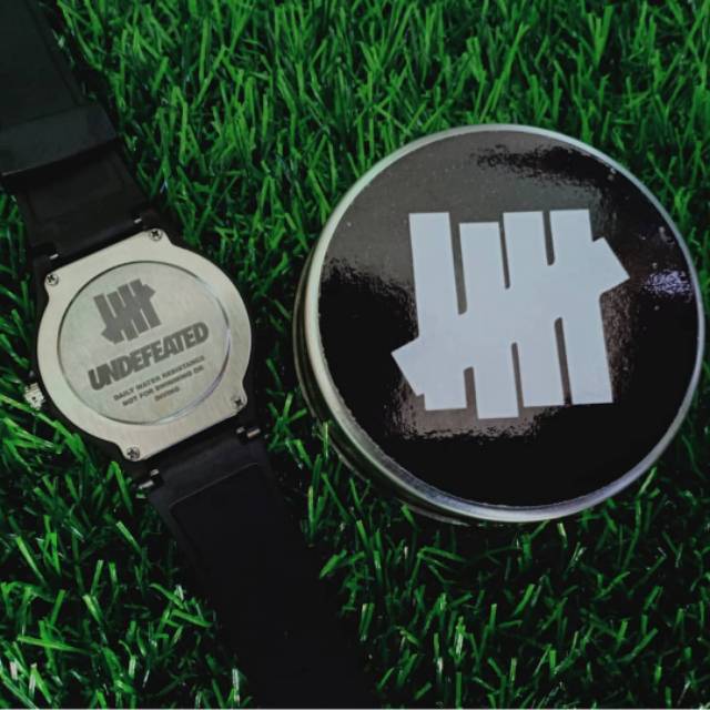 Jam tangan undefeated