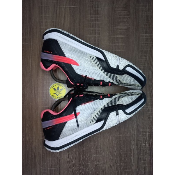 SEPATU BADMINTON LINING AYTQ025