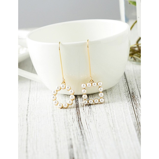 LRC Anting Tusuk Fashion Gold Alloy Geometric Pearl Asymmetric Earrings F78991