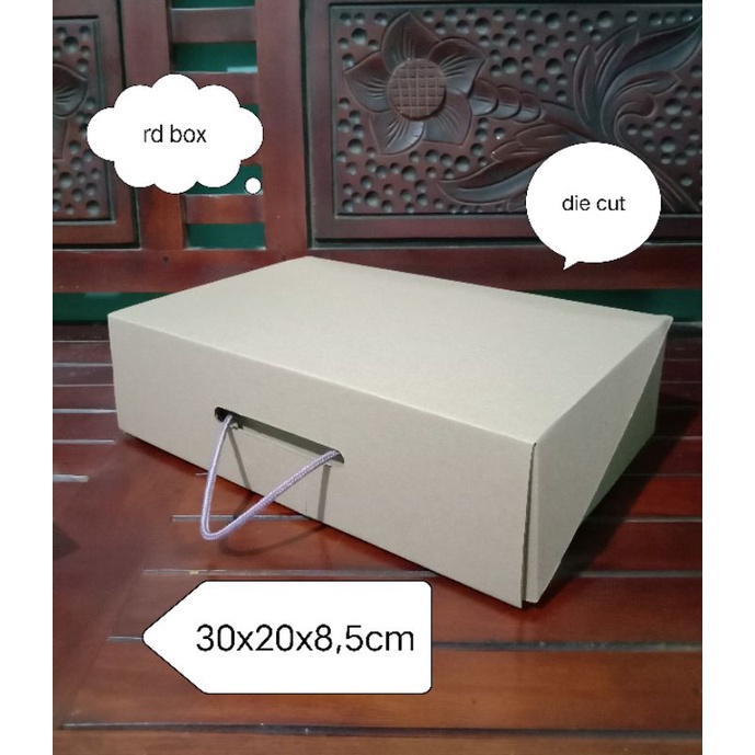 

kardus/kotak/dus/box 30x20x8,5 cm box hampers tidak berikut tali
