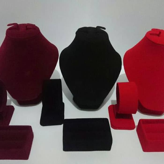 Manekin/Perhiasan/Patung/Perhiasan/Kalung/Gelang/Cincin .