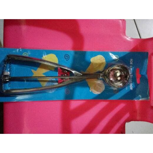 Ice Cream Scoop / Sendok Es Krim Ukuran 3cm