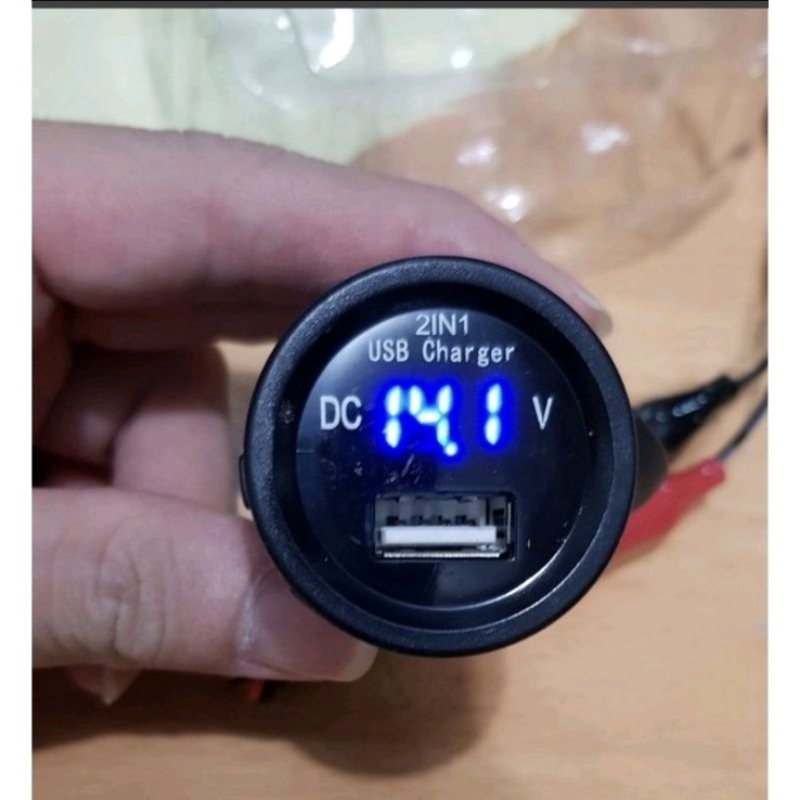 Voltmeter Aki digital 3 in 1/casan USB