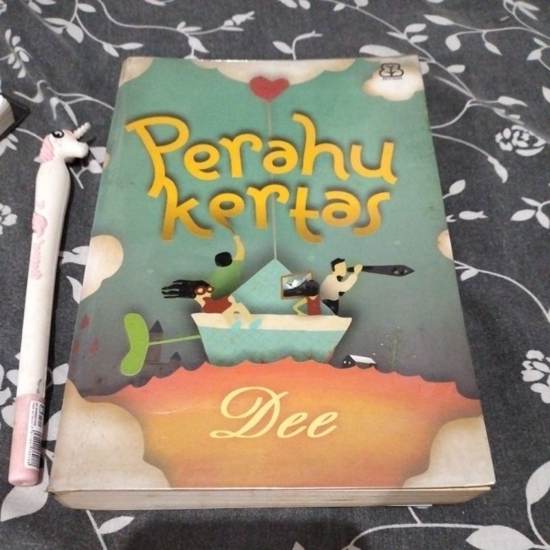 Novel Perahu Kertas Dee Lestari (preloved)