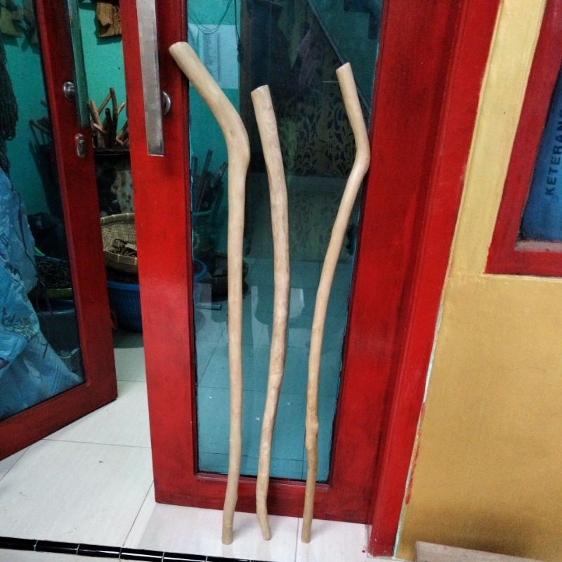 tongkat jalan kayu walikukun