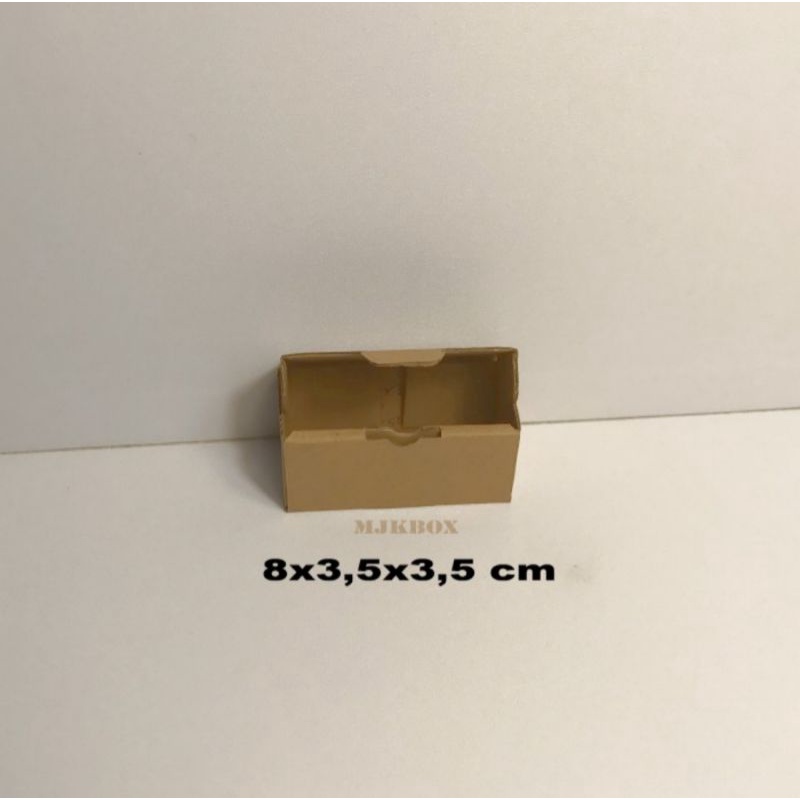 

KARDUS/ KARTON/BOX UK. 8X3,5x3,5 cm.........MODEL KARDUS PIZZA