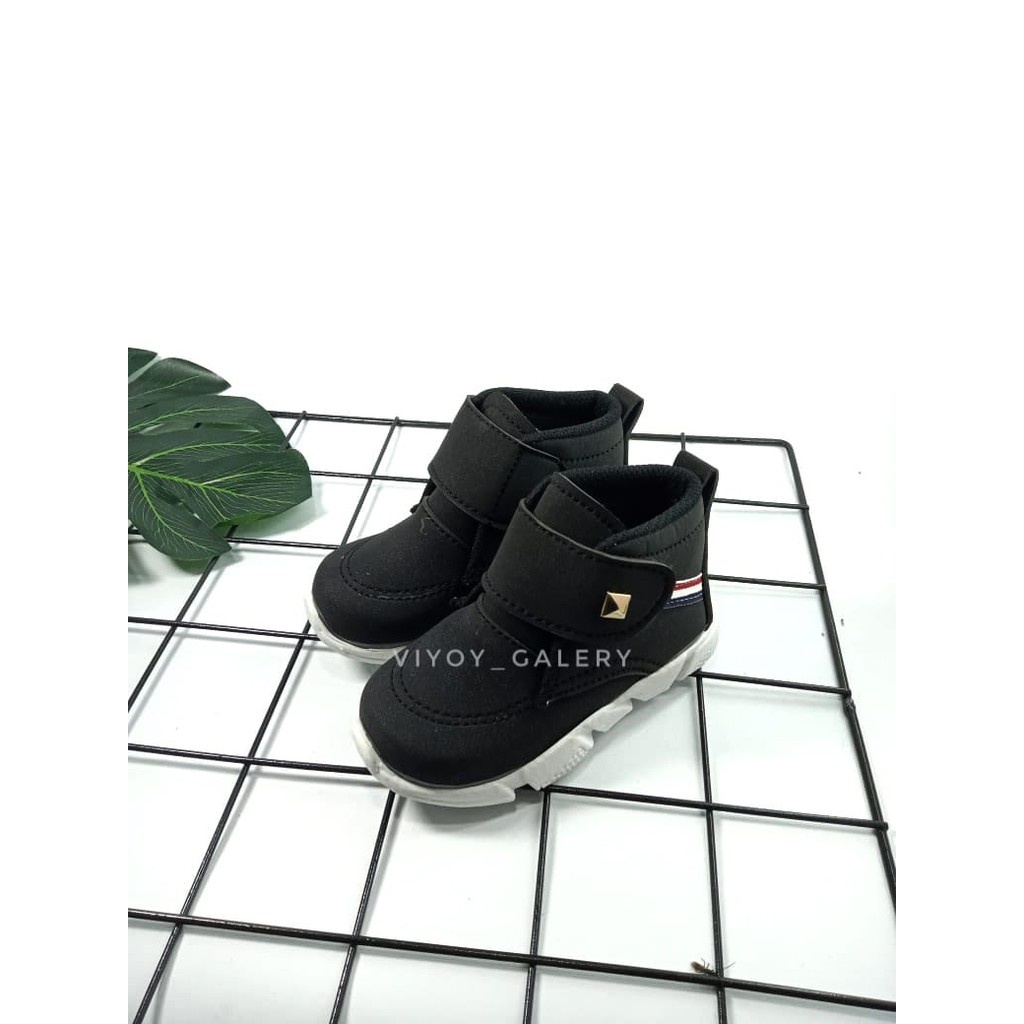 Sepatu Anak laki Laki Sneaker Sporty DT Sepatu Anak Casual Terbaru dan Termurah 22-30 /DIT-03