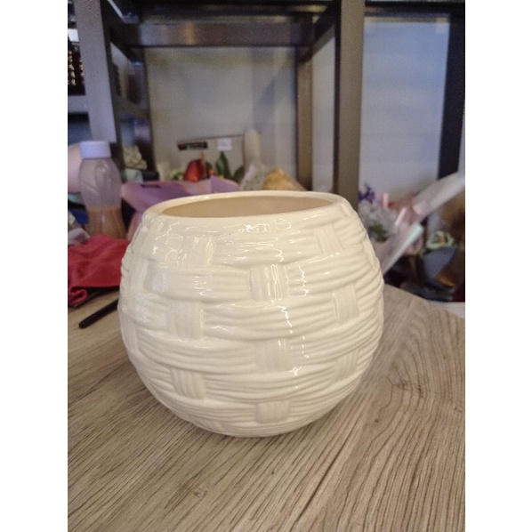 vas bunga keramik bulat anyam / vas keramik /vas bunga