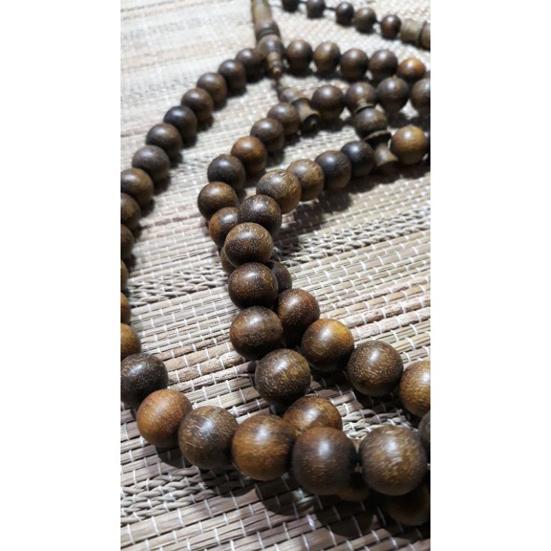 tasbih asli kayu bertuah tesek sulaiman gunung slamet BERKUALITAS SUPER 10 mm