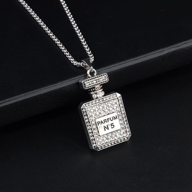 Kalung Rantai Liontin Botol Parfum Bahan Titanium Steel Gaya Korea / Retro / Hip Hop Untuk Wanita