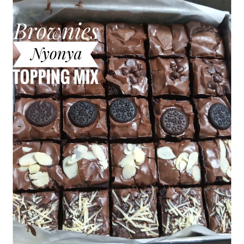 

Brownies Nyonyah mix topping