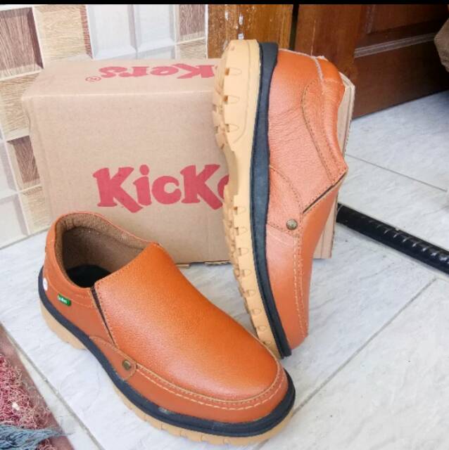 Sepatu kulit pria slipon kulit asli bisa buat kerja maupun santai nyaman dipakai