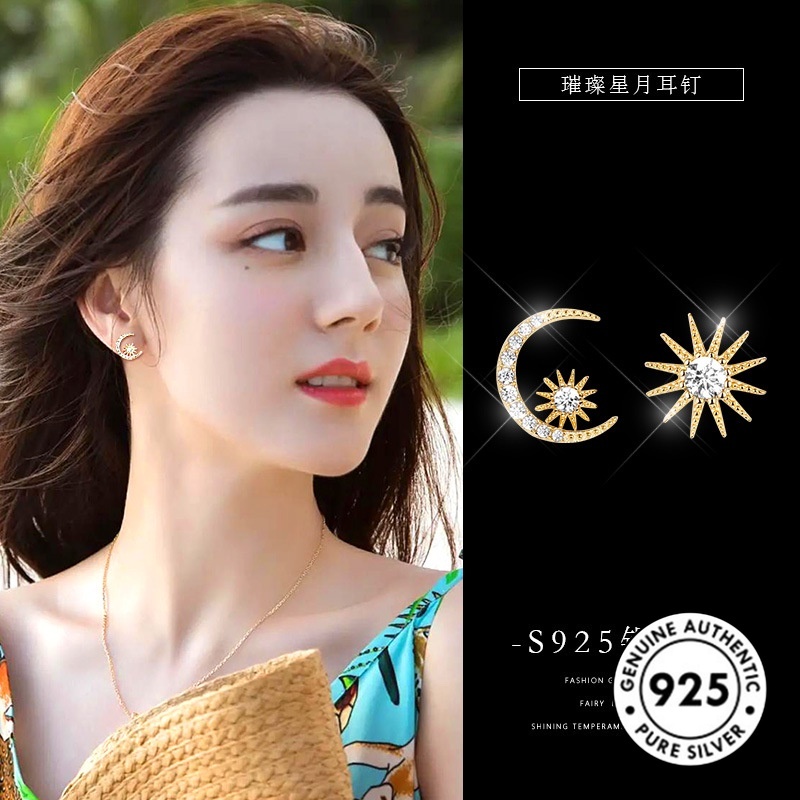 Anting Tusuk Sterling Silver 925 Desain Bintang / Bulan Hias Berlian Imitasi Elegan Untuk Wanita