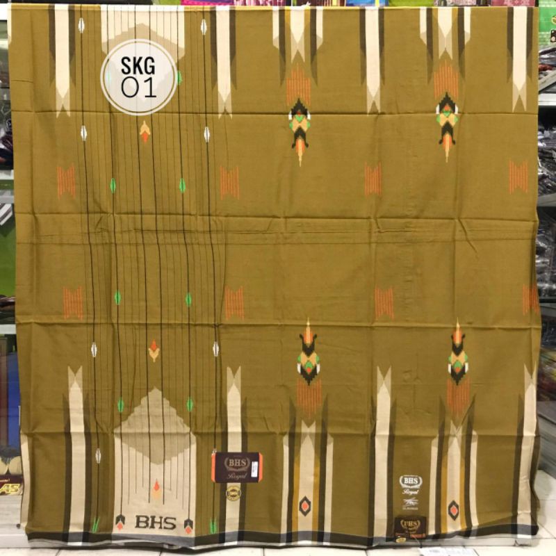 Sarung : BHS ROYALMotif : SKG GOLD ( Songket Gunung )