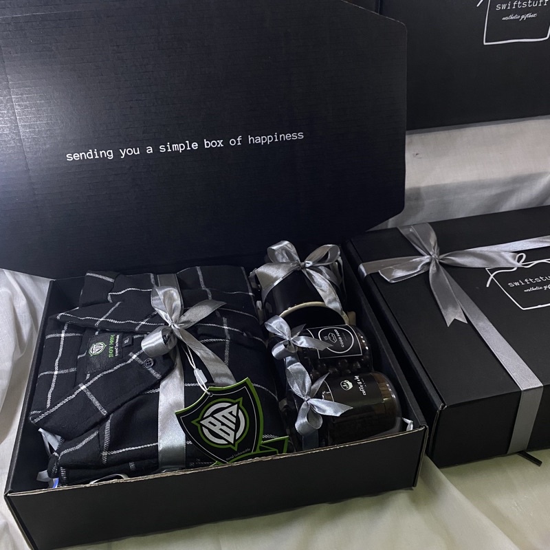 

[FLANEL] GIFT BOX PREMIUM ELEGAN BLACK SERIES KADO HADIAH HAMPERS
