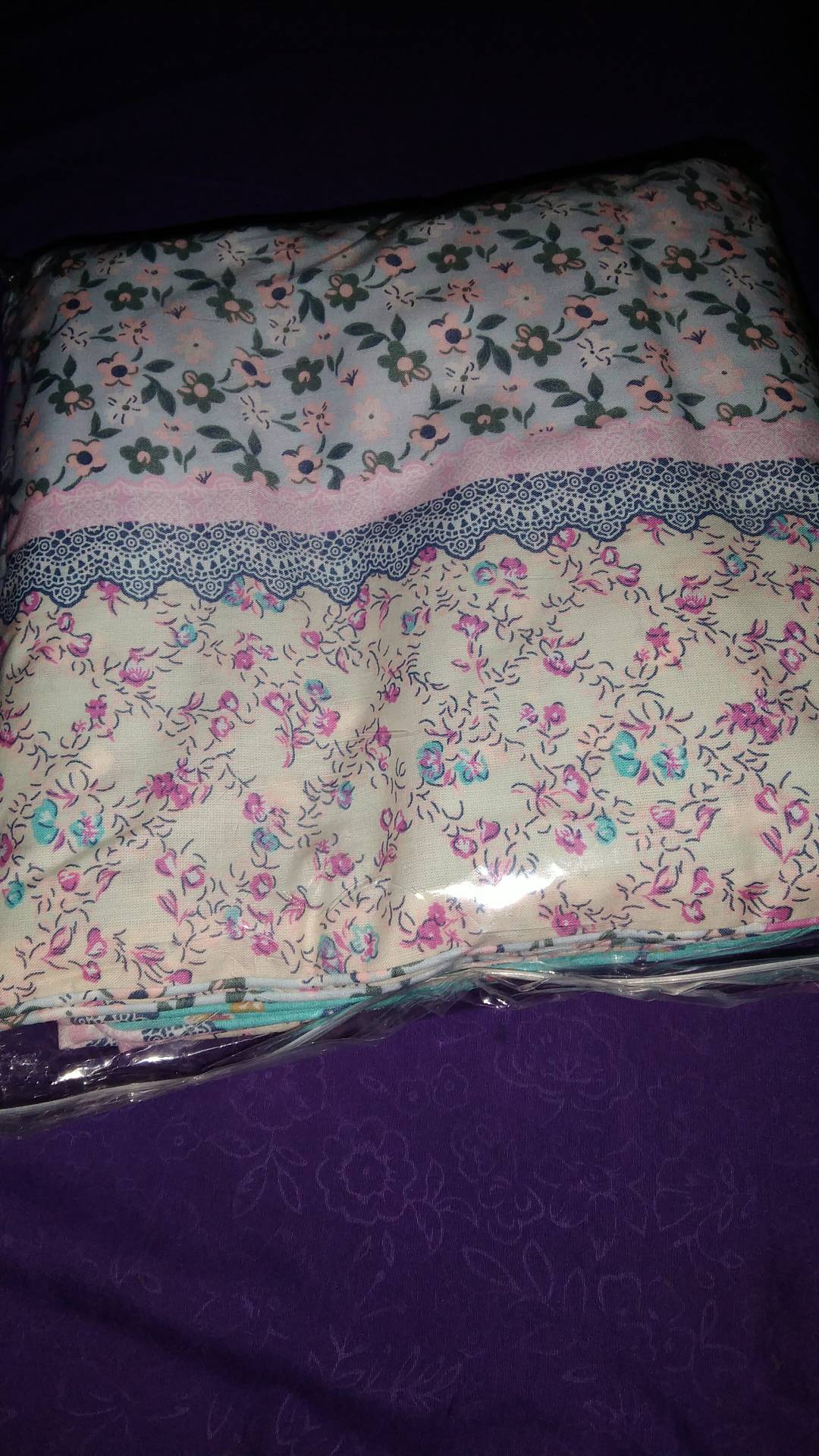 Sprei Catra Ukuran 90-200 Tinggi 20cm