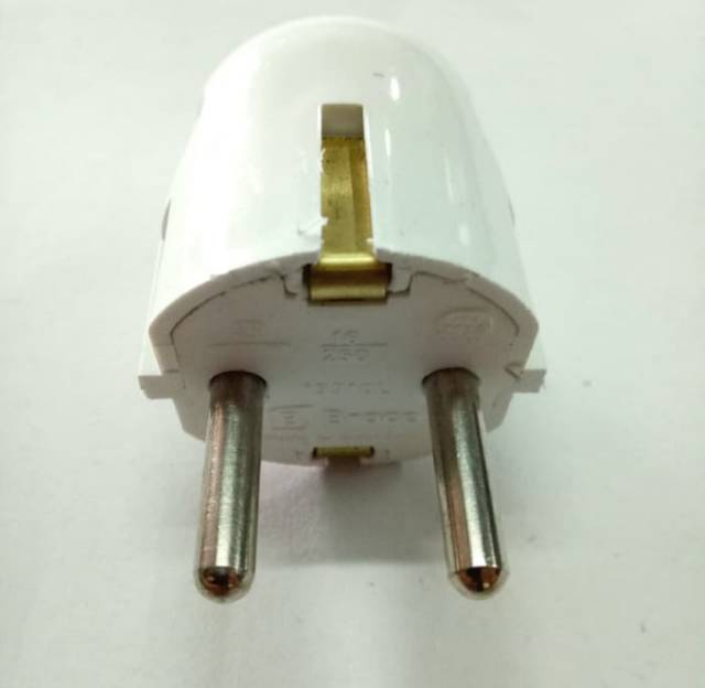 BROCO 13310 STD 2-Pole Plug / Colokan Listrik Arde 16A 250V