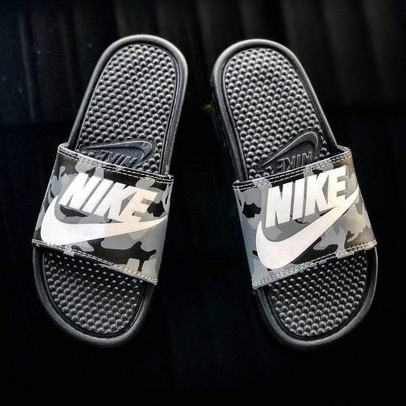 Sandal Nike Benassi Swoosh Grade ori Sendal Slop Pria Murah Nike FLIP-FLOP Benassi Slide sandal slop-Swoosh abu-Loreng C