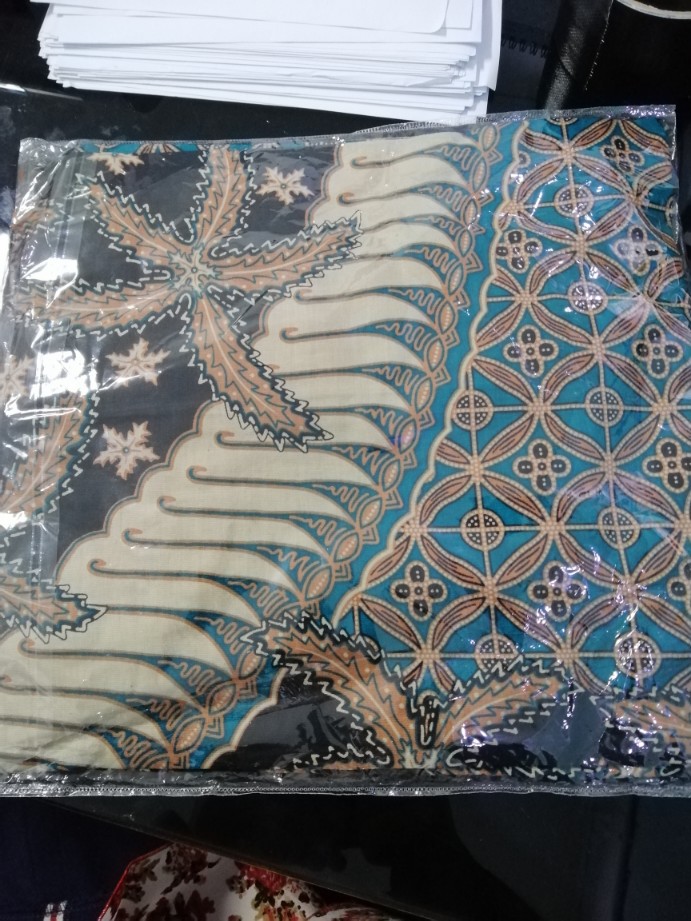 Tunik Batik Palem Lawasan.semua Ukuran Ada