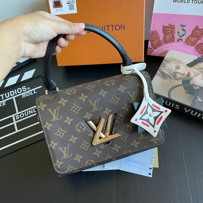 READY LV TWIST ONE HANDLE 2COLOURFREE BOX