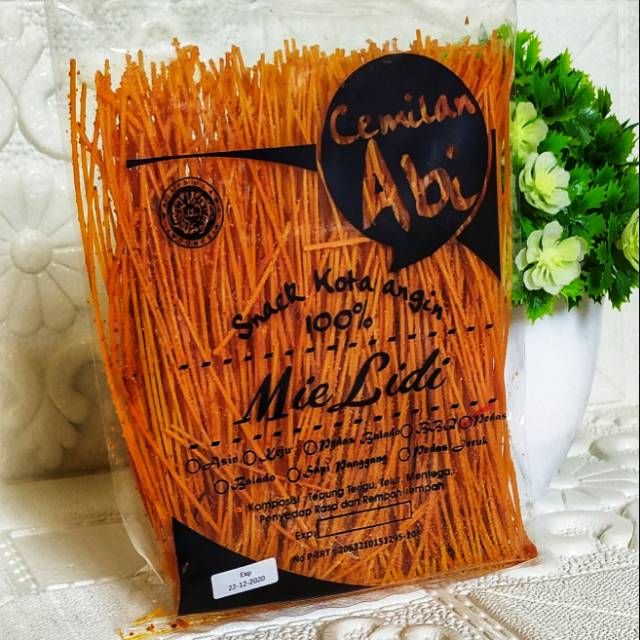 

Mie Lidi by Cemilan Abi memiliki varian rasa : Original (Asin), Keju, Balado, Pedas dan Pedas Jeruk