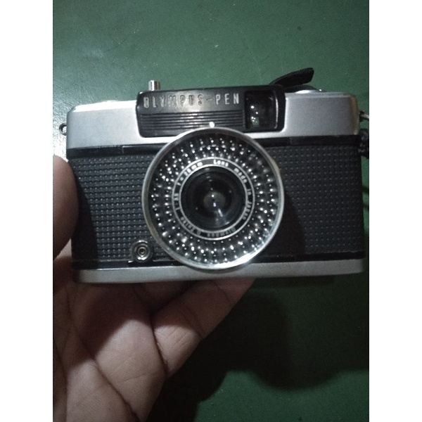 olympus pen ee2