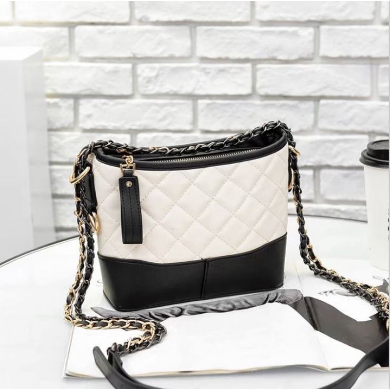tas selempang wanita basic hnm zara brended/tas ck import model terbaru