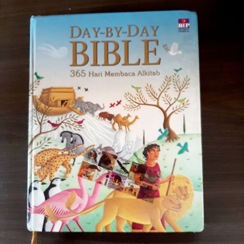 Day by day bible: 365 hari membaca alkitab