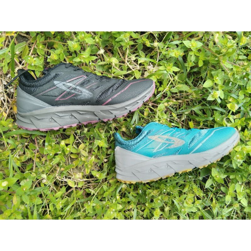 910 Yuza Evo black Burgundy dan green