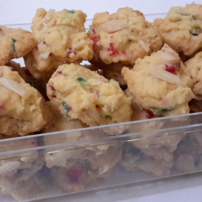 

Buah Kering - Kue Kering Buah Cherry Kenari Mixfruit Cookies