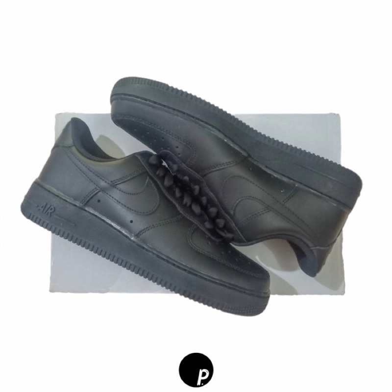 Nike Air Force 1 Low Triple Black