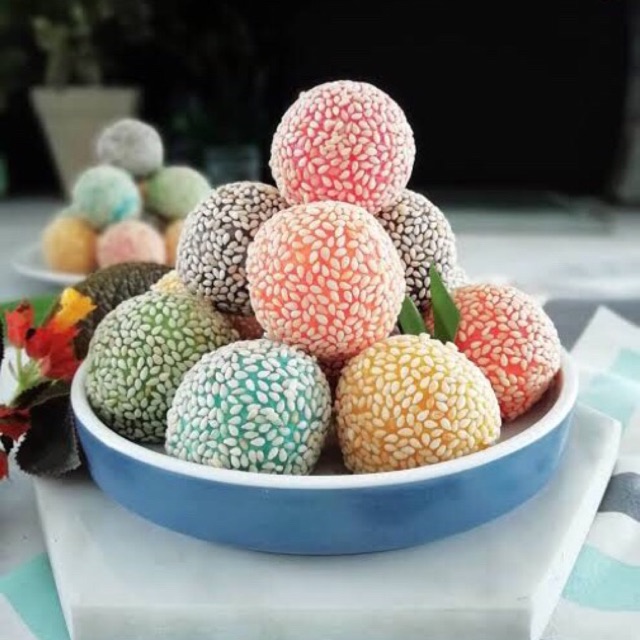 

ONDE PELANGI FROZEN AIRISH - KUE TRADISIONAL KEKINIAN