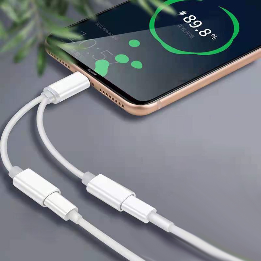 Adapter Cable Mobile Phone Double Lightning 2 in 1 Charging and Listening To Songs