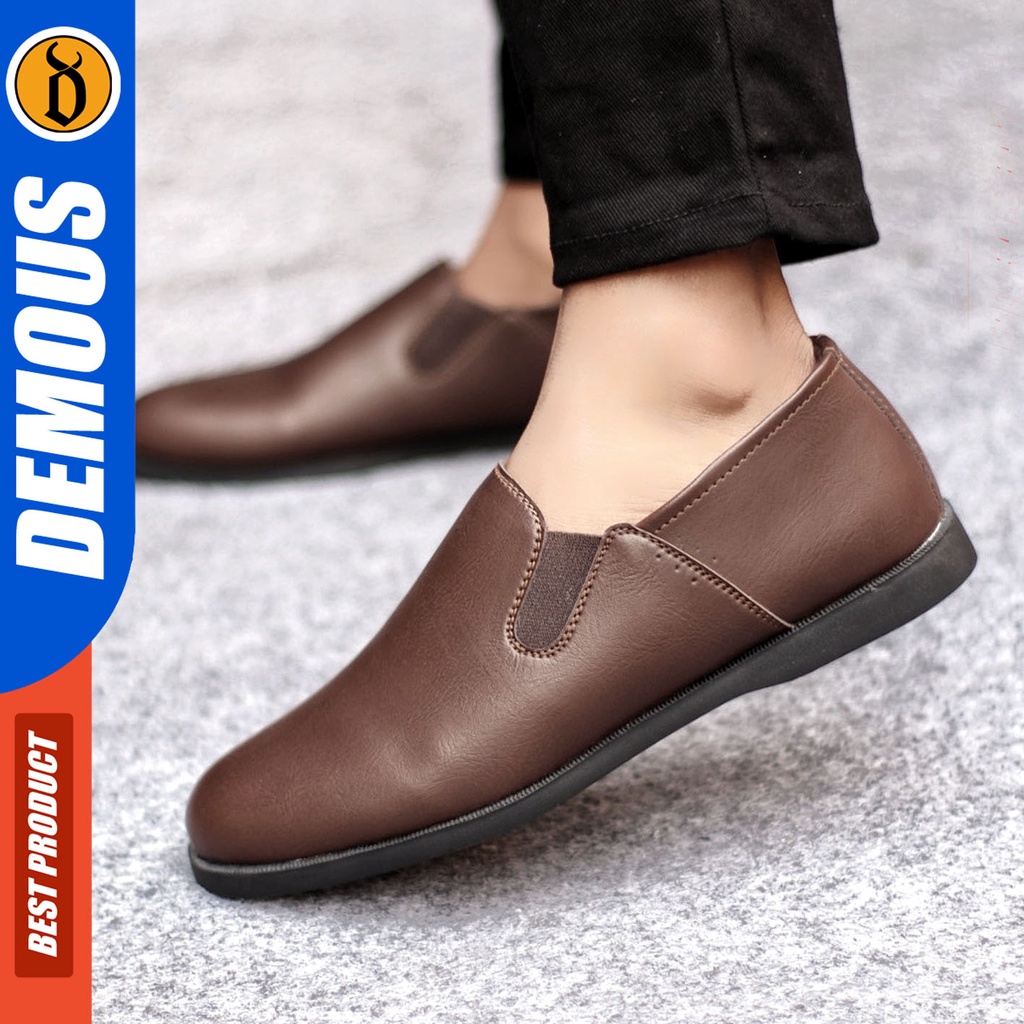 Sepatu Slip On Pria Sepatu Casual Pria Kulit Pu Kerja Kantor Kuliah Kondangan Sepatu Slop Pria Sepatu Hitam Pria DEMOUS PLOS