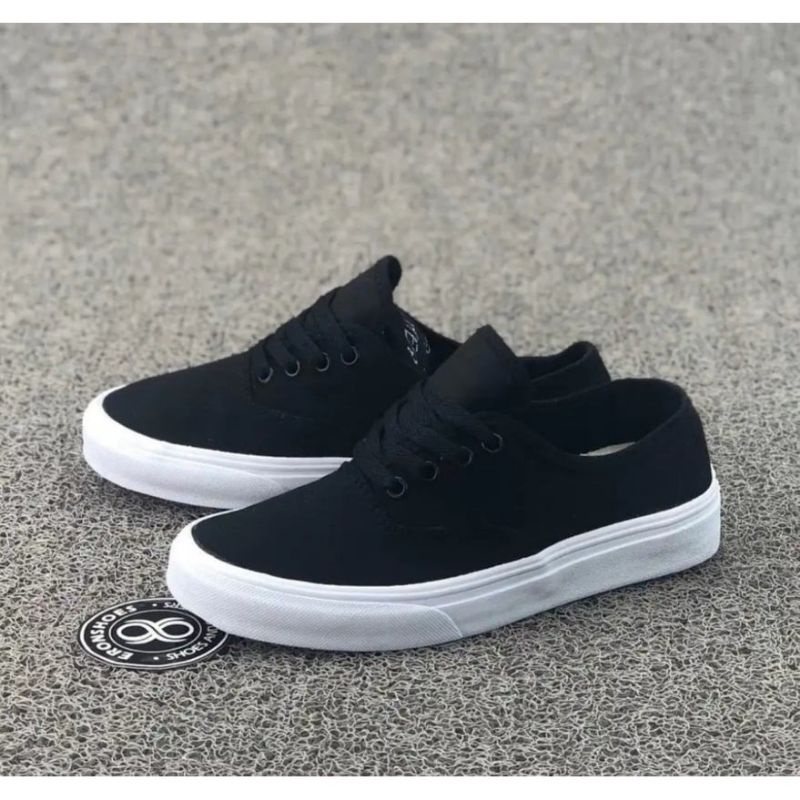 Sepatu Vans authentic old school sepatu pria kasual