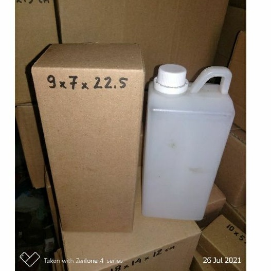 

kardus jerigen 1 liter 9x7x22.5 cm, polos luar dalam