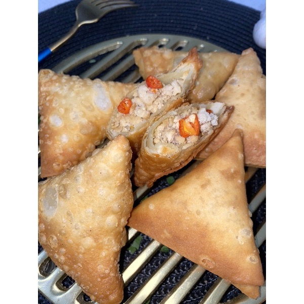 SAMBOZA AYAM CREAMCHESE