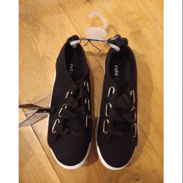 SEPATU SNEAKERS WANITA RUBI PENELOPE