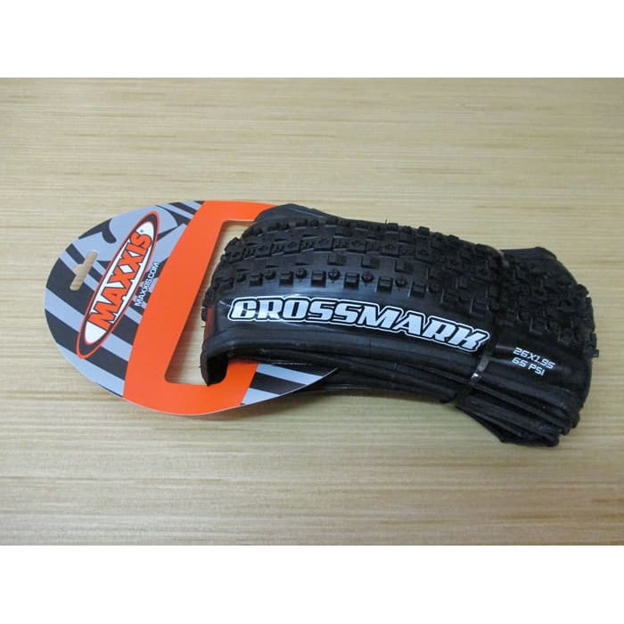 Ban Luar Maxxis Crossmark 26 x 1.95