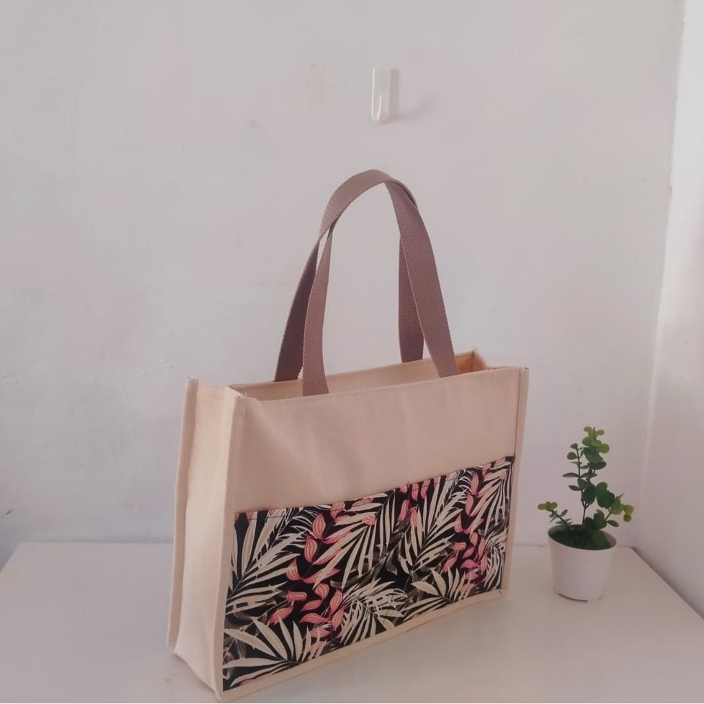 RIENS COLLECTIONS. TAS GONI WANITA KOMBINASI KANVAS MOTIF FLORAL PALM HITAM