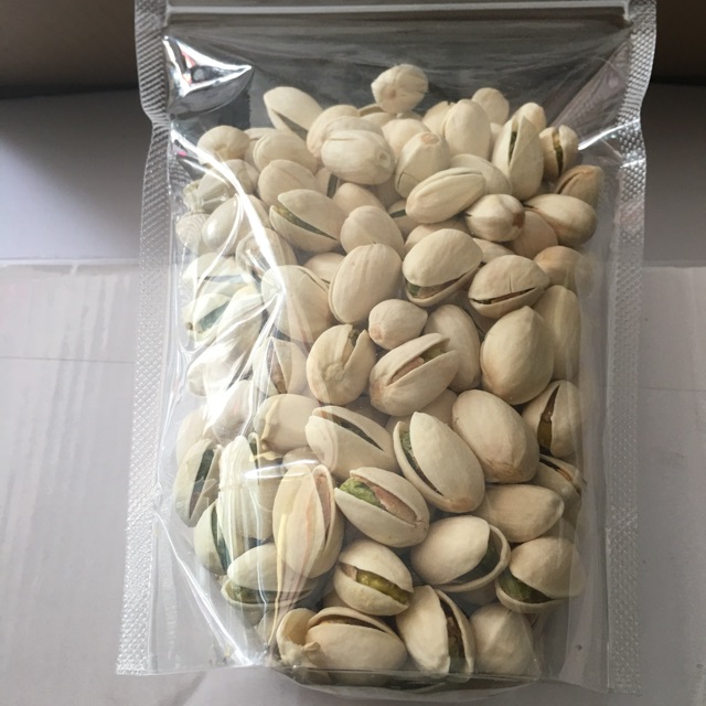 

Kacang pistachio