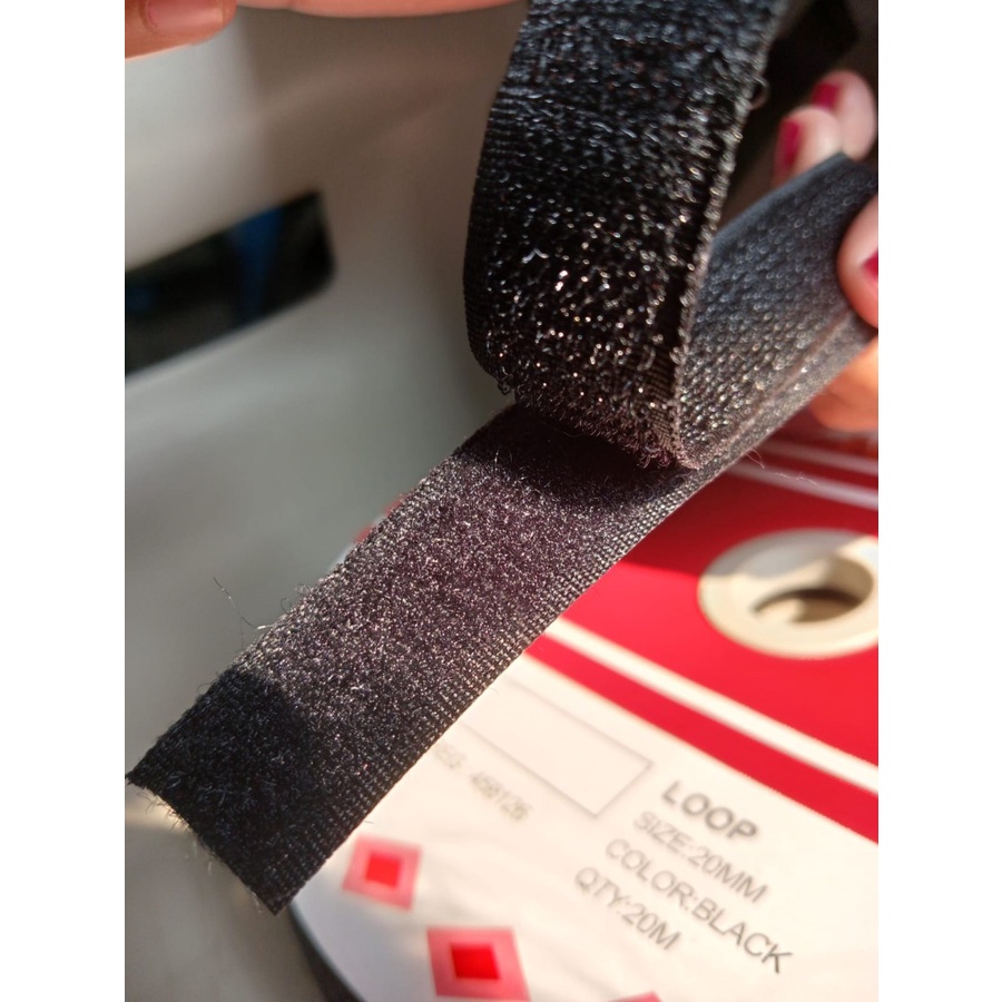 Magic Tape Perekat Serbaguna / Velcro Hitam 1 M Merk Fujisan