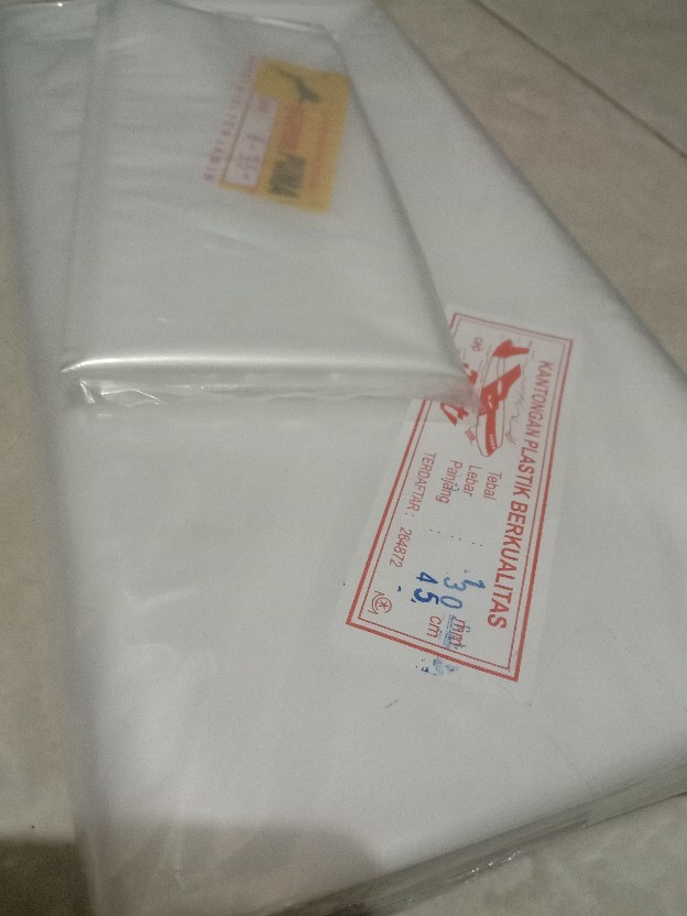 Plastik Beras / Plastik Beras 5 Kg / Pe 5 Kg Uk. 30x45 Cm / Plastik Pe Polos Untuk Beras 5 Kg Tebal